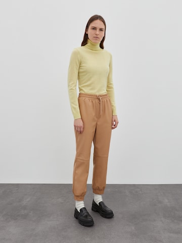 EDITED Tapered Hose 'Madison' in Beige