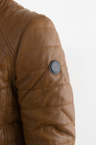 DNR Jackets Between-Season Jacket in Brown