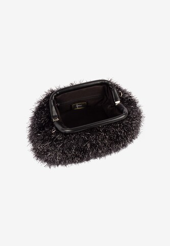 faina Clutch in Zwart