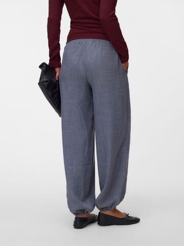 MAMALICIOUS - Tapered Pantalón en gris