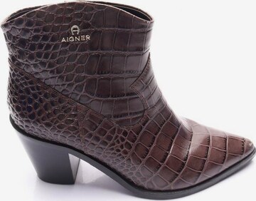 AIGNER Dress Boots in 41 in Brown: front
