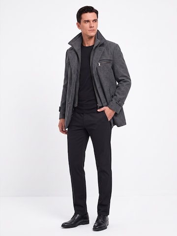 ALLTHEMEN Winter Coat 'Froststille' in Grey