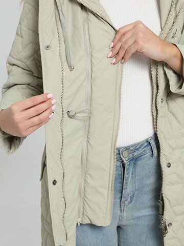 Funk since 1776 Between-Seasons Coat in Green