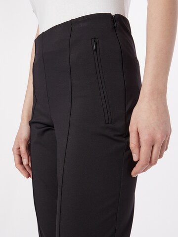 GERRY WEBER Regular Pleated Pants in Black