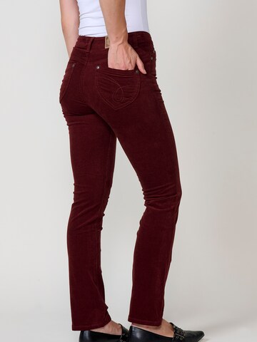 KOROSHI Regular Trousers in Red