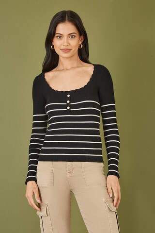 Yumi Sweater in Black: front
