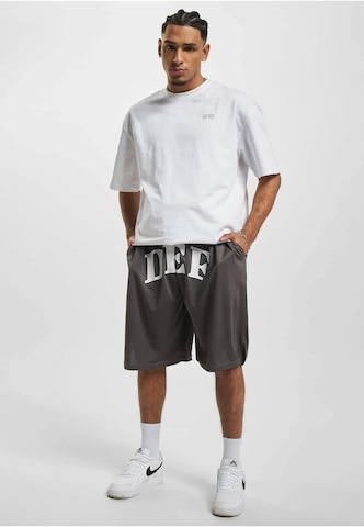 DEF Loosefit Shorts in Grau