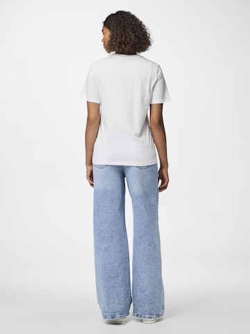 T-shirt PIECES en blanc