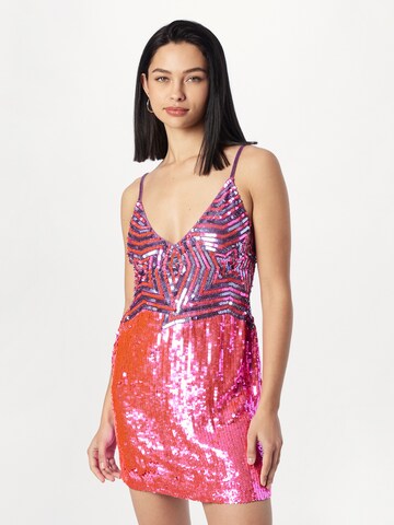 Robe de soirée Nasty Gal en rose : devant