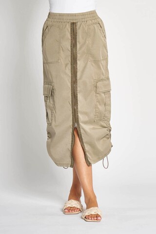 Zhrill Skirt in Green: front