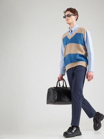 Hackett London Regular Trousers with creases 'SANDERSON' in Blue