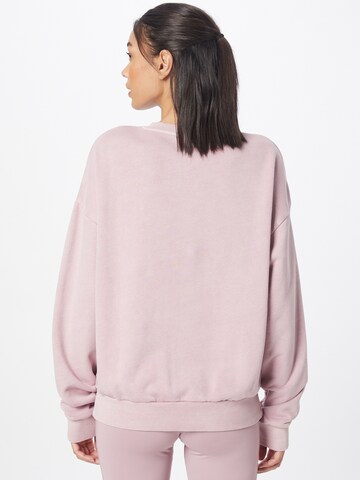 Reebok Sweatshirt in Lila