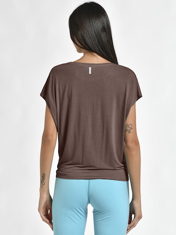 Maglietta di DEHA in marrone