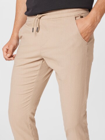 Regular Pantaloni de la BLEND pe maro