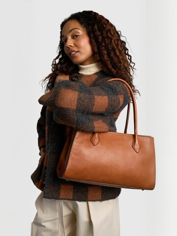 RE:DESIGNED Bag ' Ora ' in Beige: Vorderseite