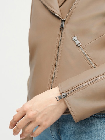 HUGO Kurtka przejściowa 'Lujana' w kolorze brązowy