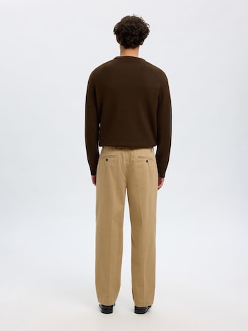 Loosefit Pantaloni con piega frontale di SELECTED in marrone