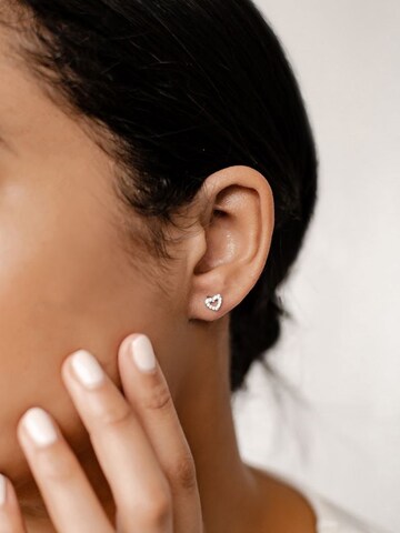 Dear Me Earrings 'Amore' in Silver: front