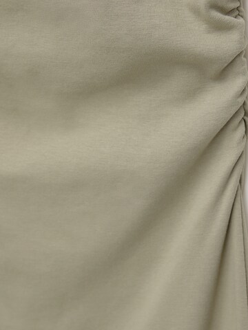 Robe Pull&Bear en vert