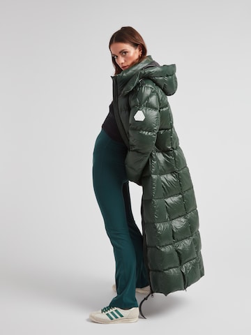 JACK1T Jacke ' EZ Boxed Ultra Lang Puffer Lux ' in Grün