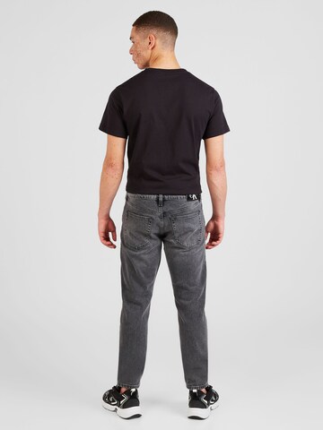 Coupe slim Jean Calvin Klein Jeans en noir