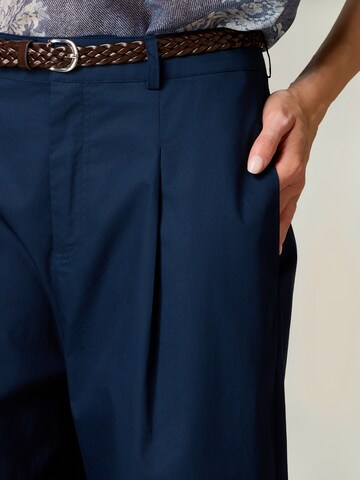 Tapered Pantaloni di oltre in blu