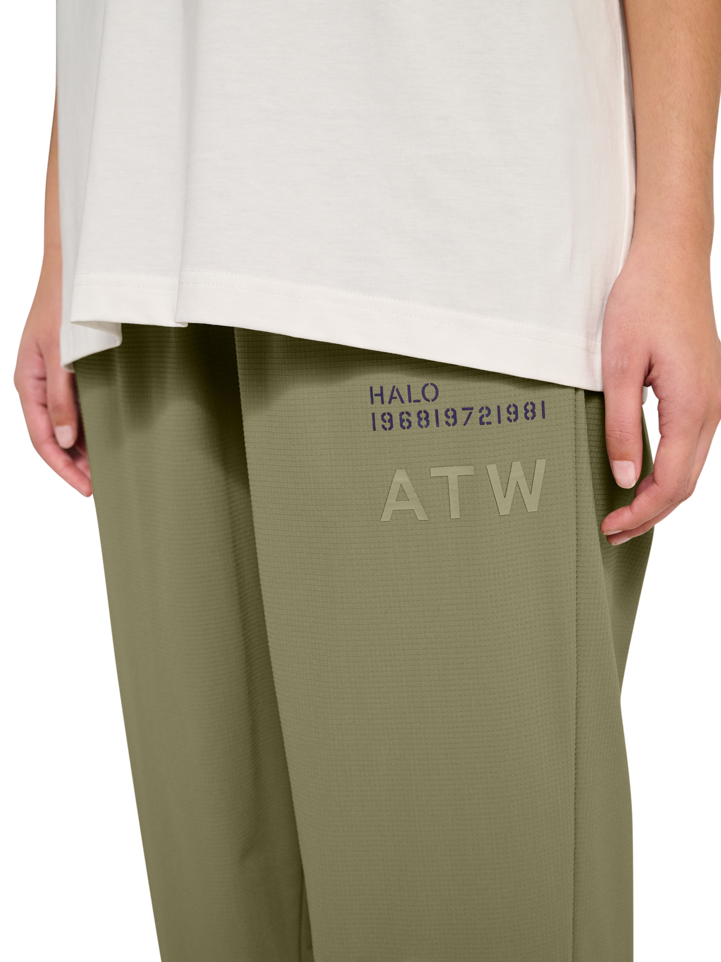 HALO Loosefit Sporthose in Grün