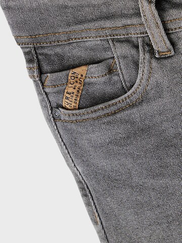NAME IT Regular Jeans 'Pete' in Grijs