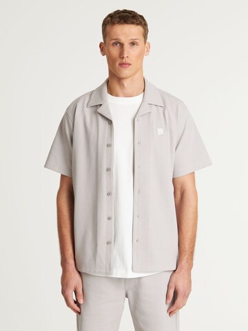 CHASIN' Regular fit Button Up Shirt 'Doby Structure' in Beige: front