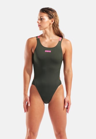 ARENA - Bustier Traje de baño 'TECH MULTI SOLID' en verde: frente