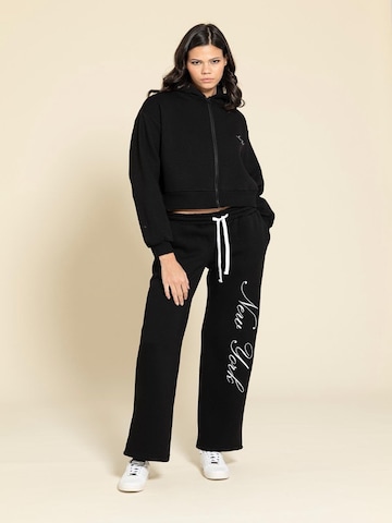 For You Moda Tracksuit in Black