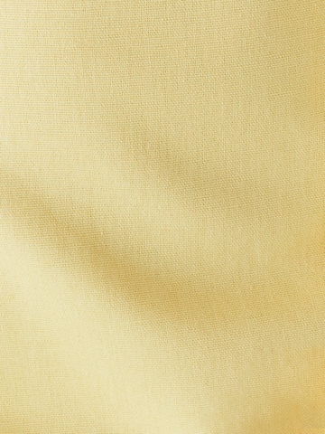Rochie de la BWLDR pe galben