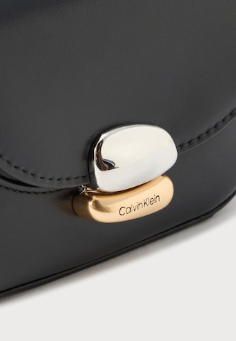 Borsa a tracolla di Calvin Klein in nero: frontale
