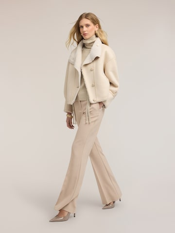 Pantaloni di MOTIVI in bianco