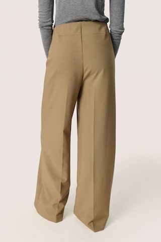 Wide Leg Pantalon à plis 'Corinne' SOAKED IN LUXURY en vert