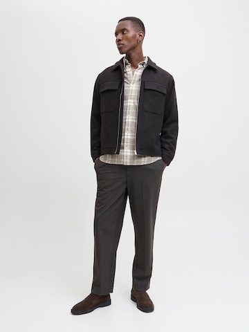 Coupe regular Chemise 'JPRBLUBROOK' JACK & JONES en gris