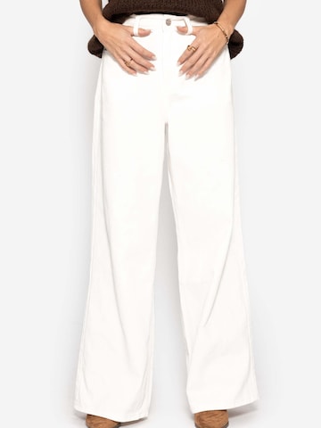 SASSYCLASSY Loosefit Jeans‌‌‌‌ in Weiß