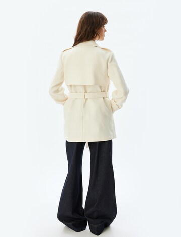 Koton Tussenmantel in Beige
