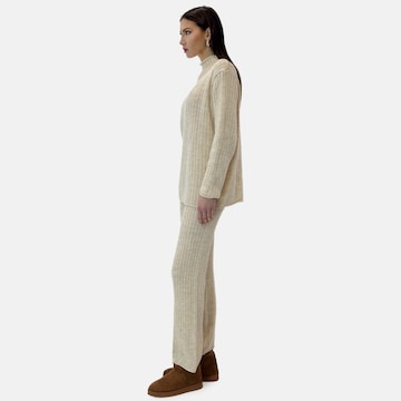 Pantalons de tailleur Elara en beige