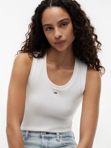 Tommy Jeans Top 'Essential' in Beige