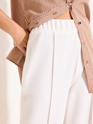 balta Lipsy Plačios klešnės Kelnės