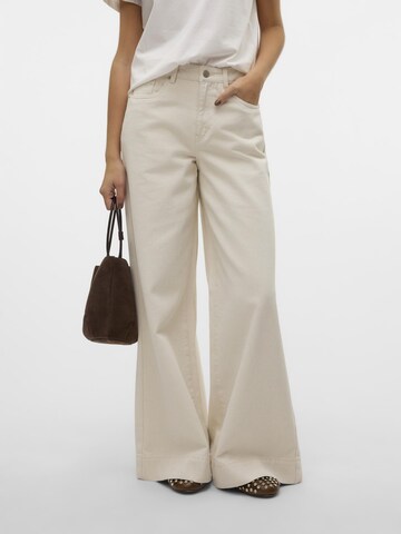 VERO MODA Wide leg Jeans 'VMAnnet' in Beige: front