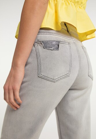MYMO Regular Jeans in Beige