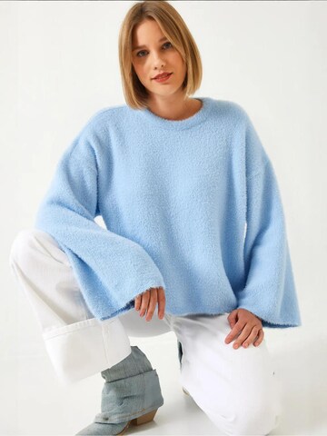 Pullover extra large di Bianco Lucci in blu