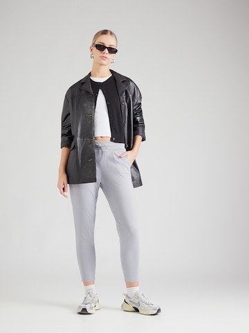 ICHI - Tapered Calças 'IHKATE' em cinzento