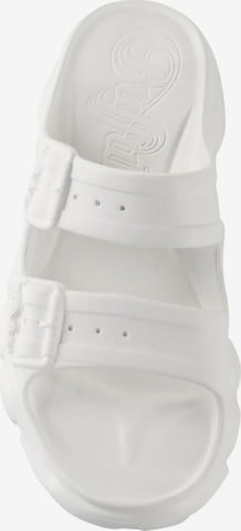 Zoccoletto 'Ari' di BUFFALO in bianco: frontale