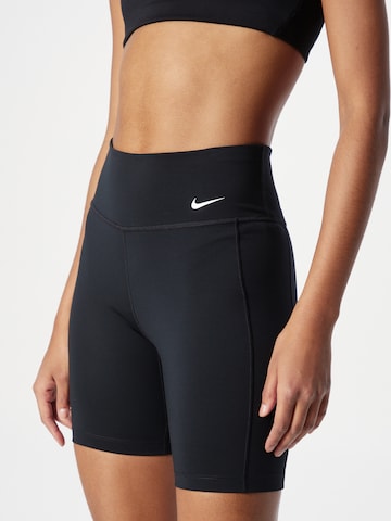 NIKE Skinny Sportshorts 'ONE' in Schwarz