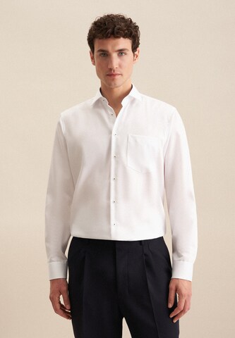 Coupe regular Chemise business 'Smart Classic' SEIDENSTICKER en blanc : devant