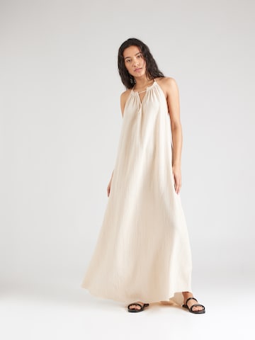 Robe d’été 'Leona' ABOUT YOU x Kamila Šikl en beige