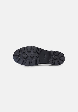 GUESS - Zapatillas 'YAAKO2' en marrón